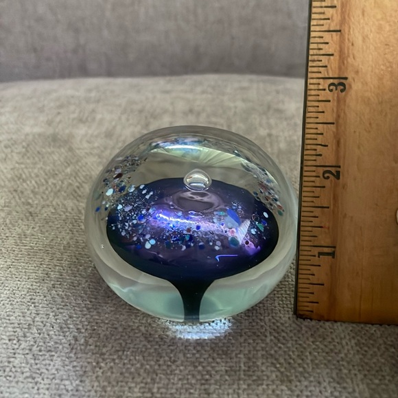 Rare signed paperweight - Picture 7 of 7